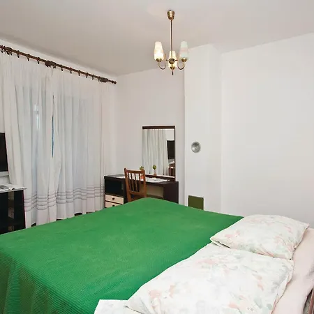 1 Bedroom Gorgeous In * Poreč